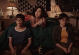 Сериал Преувеличение с Кэт и Джун / Overthinking with Kat & June (2018) - cцена 2