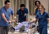 Сериал Трансплантация / Transplant (2020) - cцена 3
