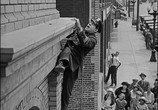 Фильм Наконец в безопасности! / Safety Last! (1923) - cцена 7