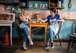 Сериал Дрянь / Fleabag (2016) - cцена 4
